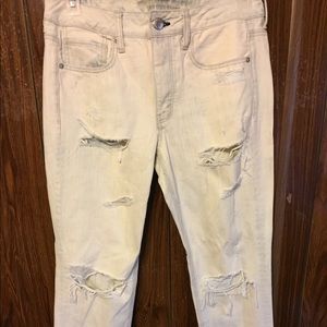 White destroyed tomgirl jeans